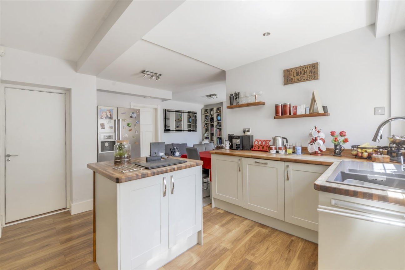 Hazel Avenue, Allington