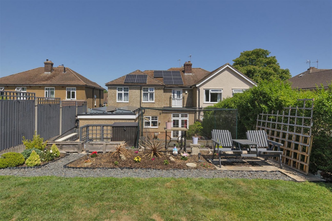 Hazel Avenue, Allington