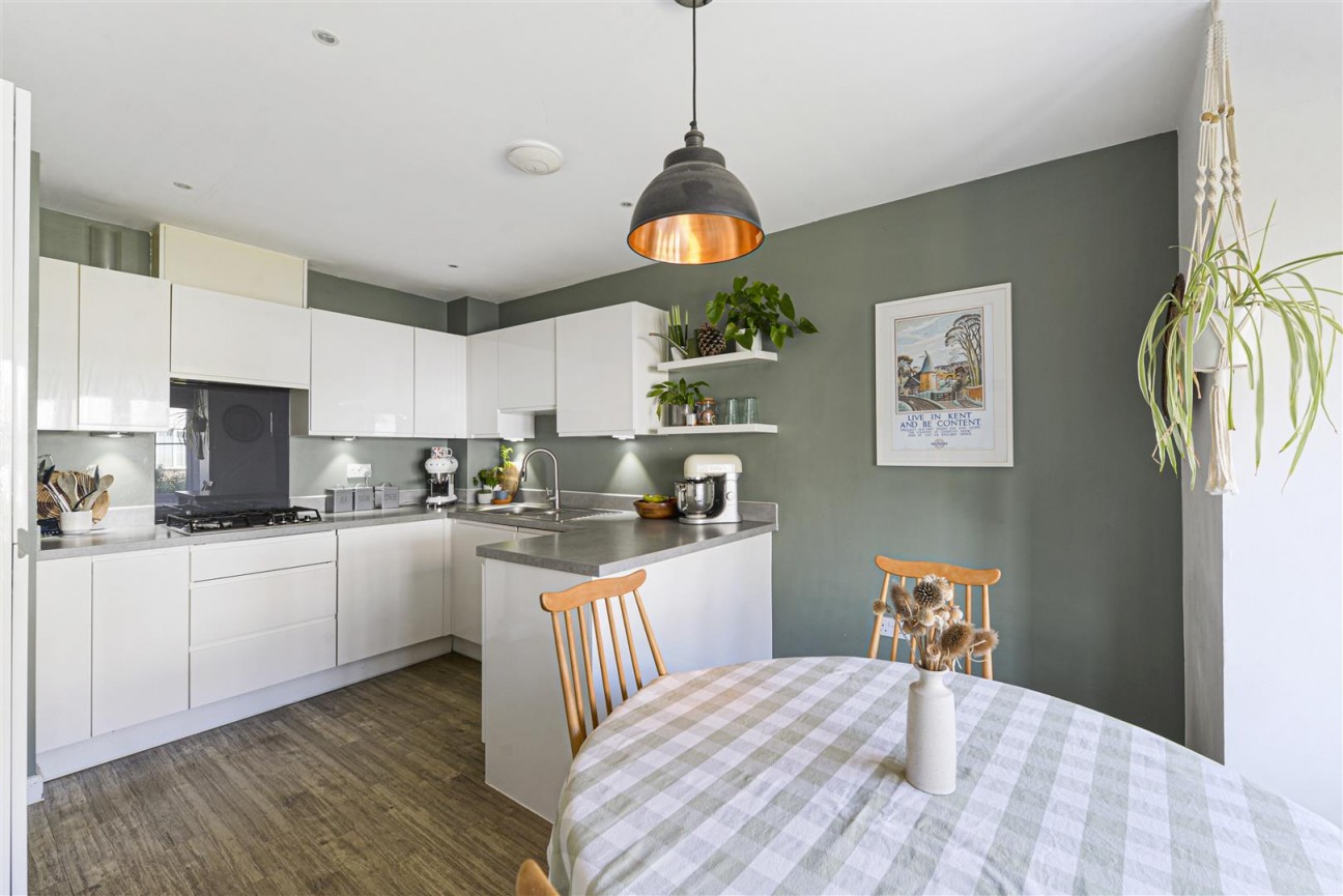 Glenton Avenue, Kings Hill, ME19 4NH