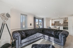 Wills Crescent, Leybourne, West Malling