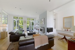Clemens Place, Kings Hill
