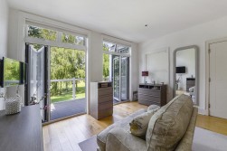 Clemens Place, Kings Hill