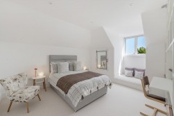Clemens Place, Kings Hill