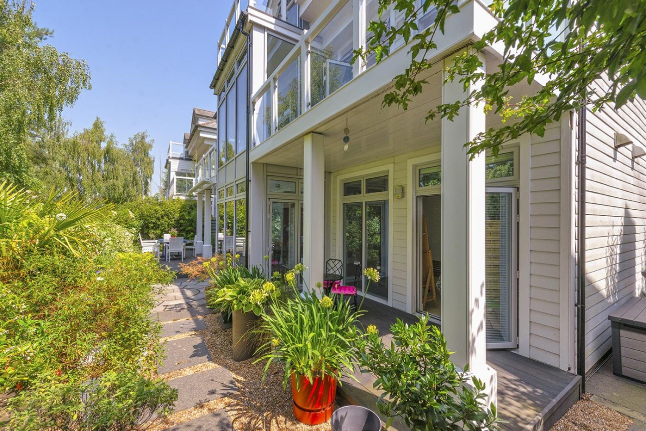 Clemens Place, Kings Hill