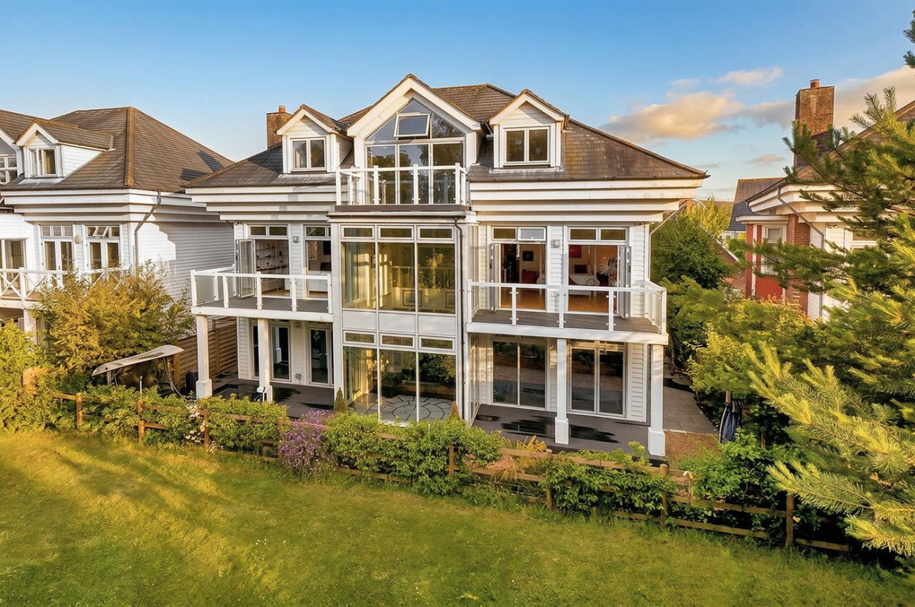 Clemens Place, Kings Hill