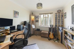 Alfriston Grove, Kings Hill, ME19 4AS