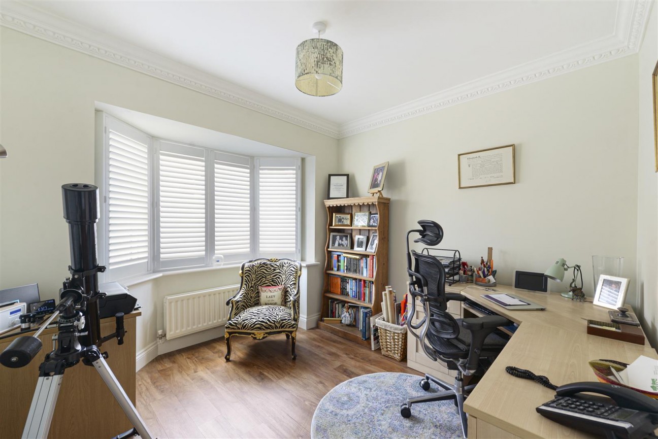 Alfriston Grove, Kings Hill, ME19 4AS
