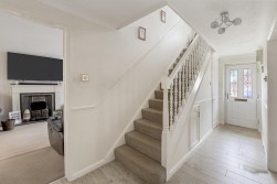 Chestnut Close, Kings Hill, ME19 4FP