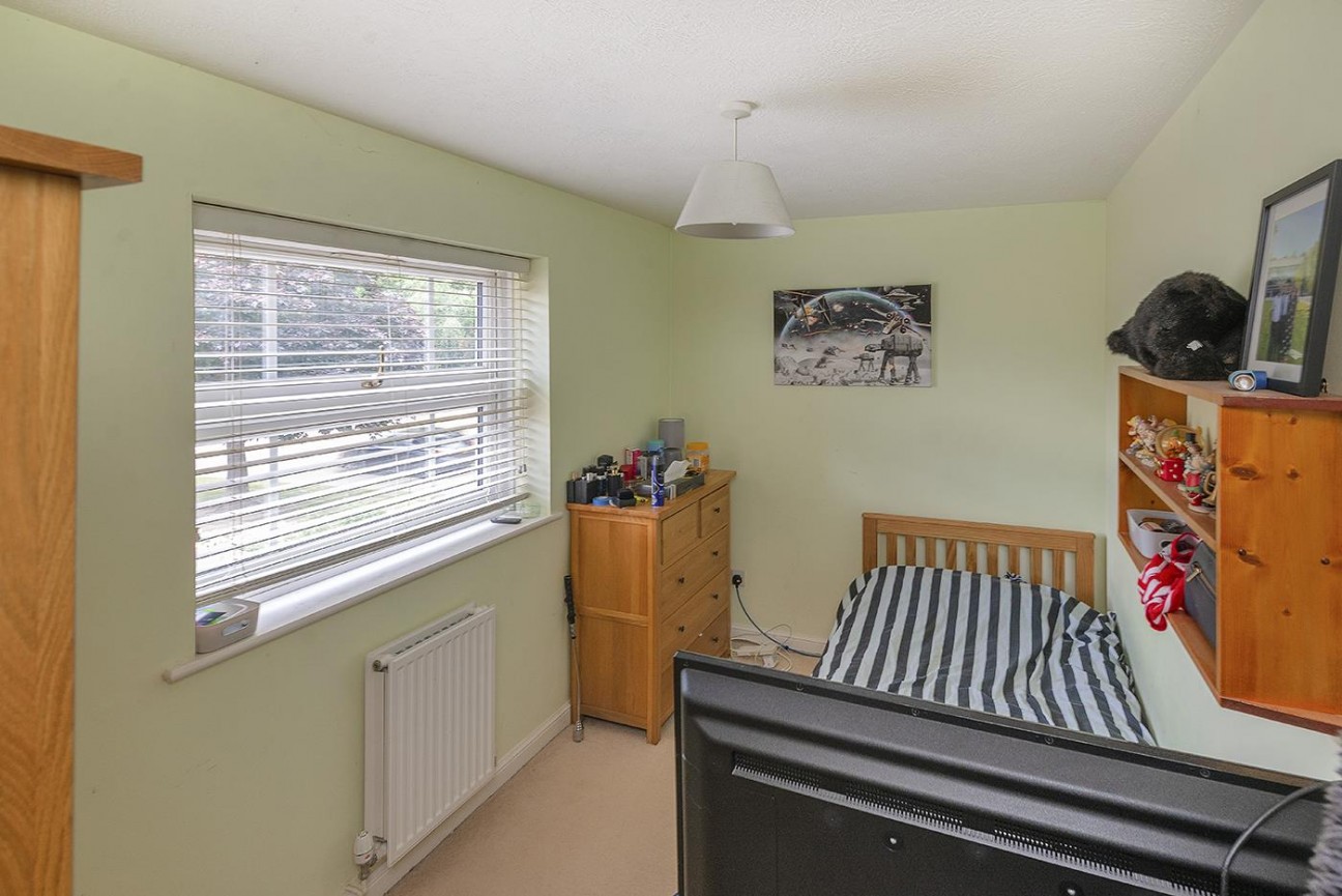 Chestnut Close, Kings Hill, ME19 4FP