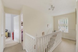 Chestnut Close, Kings Hill, ME19 4FP