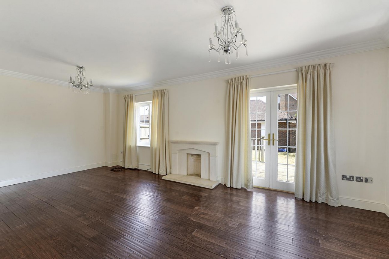 Woodford Grove, Kings Hill