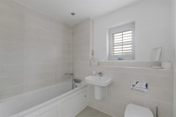 Royal Crescent, Kings Hill, West Malling