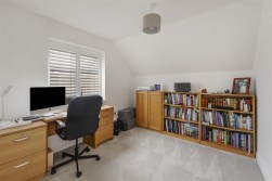 Royal Crescent, Kings Hill, West Malling