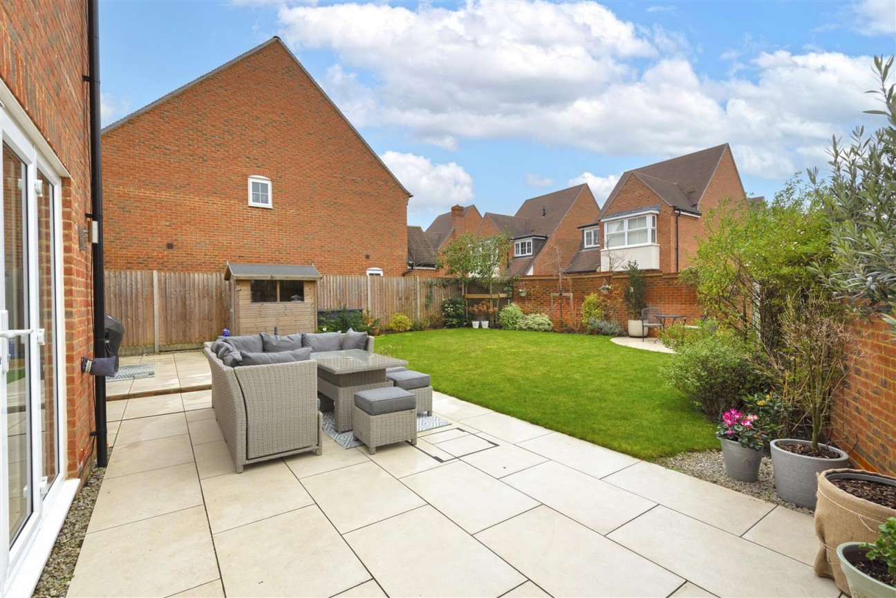Royal Crescent, Kings Hill, West Malling