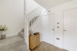 Royal Crescent, Kings Hill, West Malling