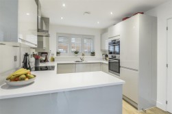 Royal Crescent, Kings Hill, West Malling