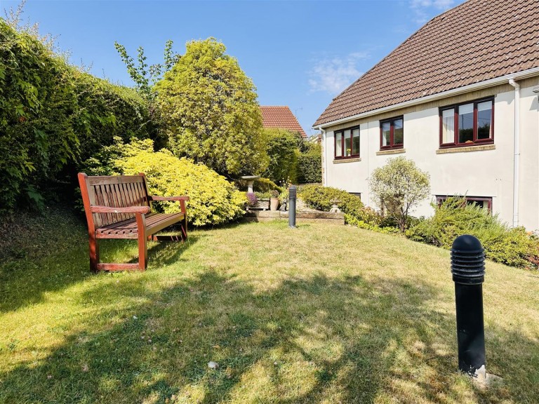 Station Road, Cheddar