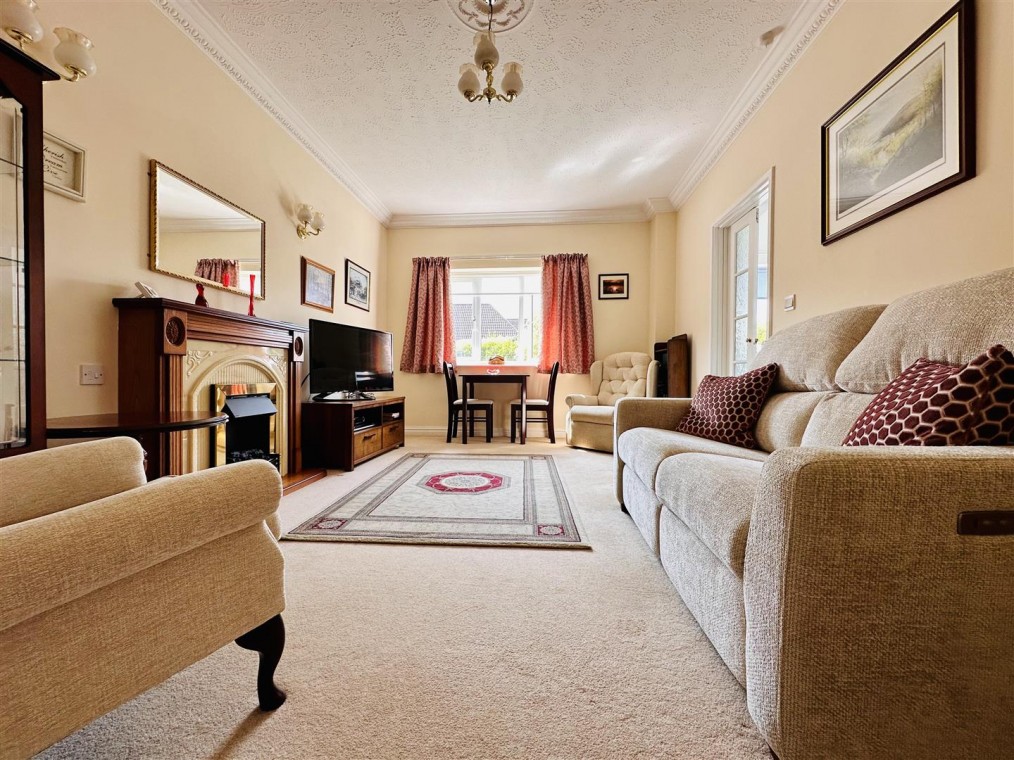 Station Road, Cheddar