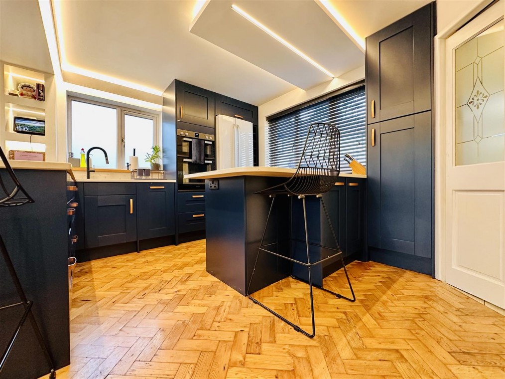 Cheddar Fields, Cheddar