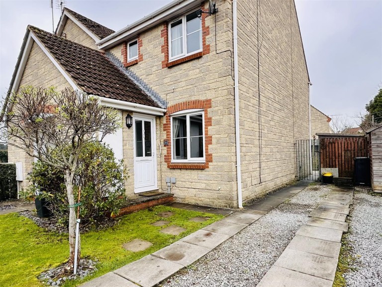 Felsberg Way, Cheddar