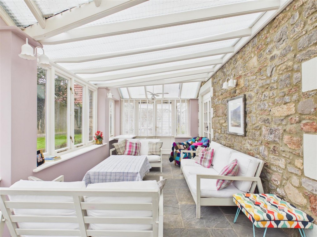 Station Road, Cheddar