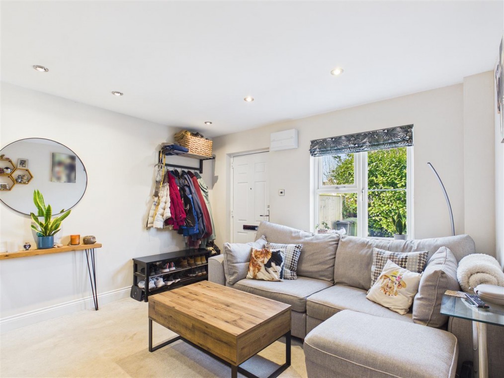 Felsberg Way, Cheddar