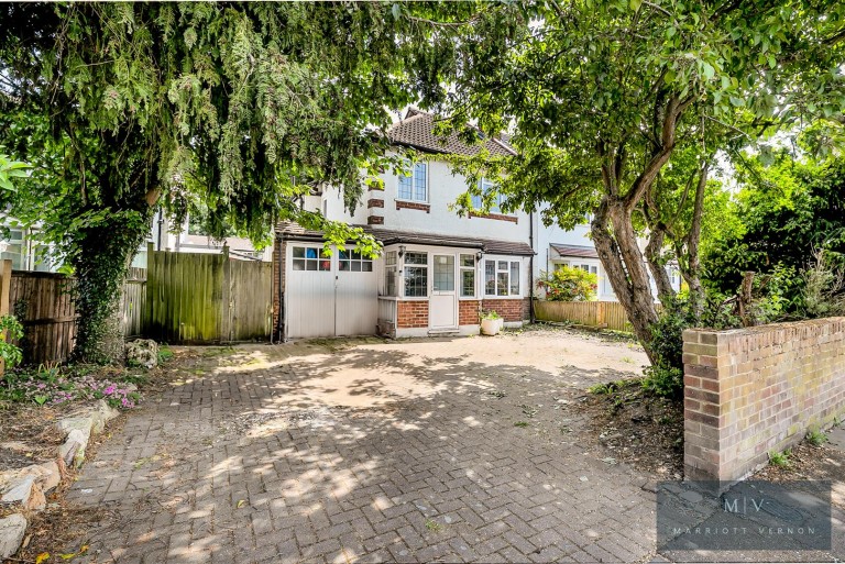 Violet Lane, Croydon