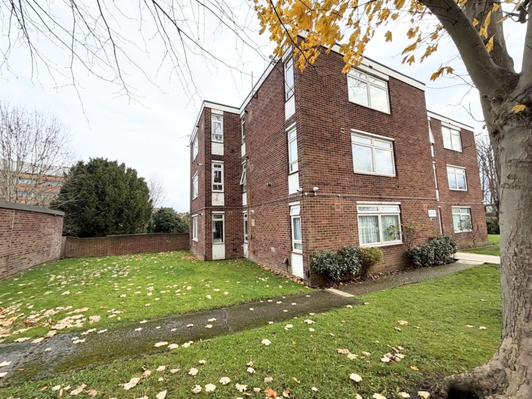 Selhurst Road, London