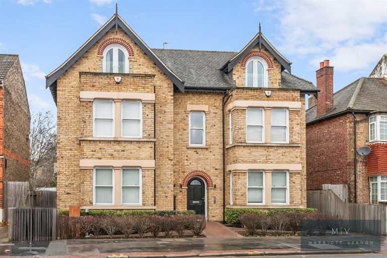 Brighton Road, South Croydon