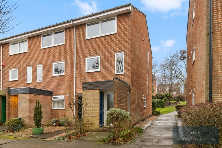 St. Arvans Close, Croydon