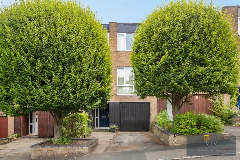 Leyburn Gardens, Croydon