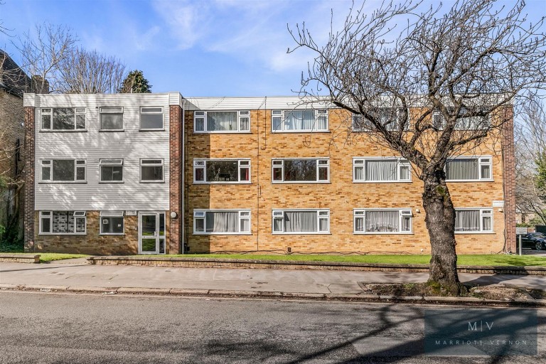 Birdhurst Road, South Croydon