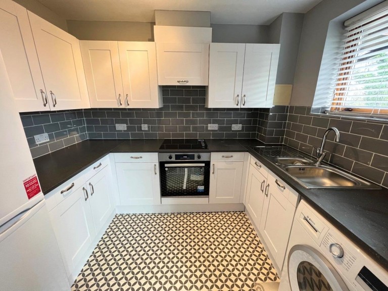 Harry Close, Croydon