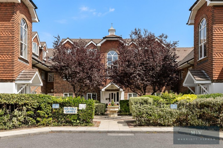 Addington Road, South Croydon