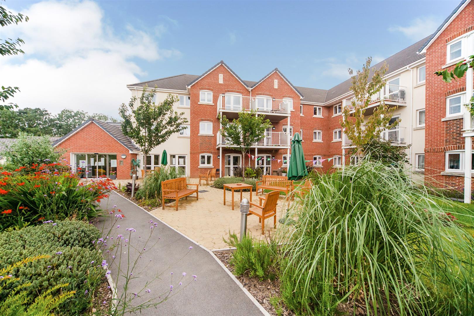 Squire Court, Raleigh Mead, South Molton