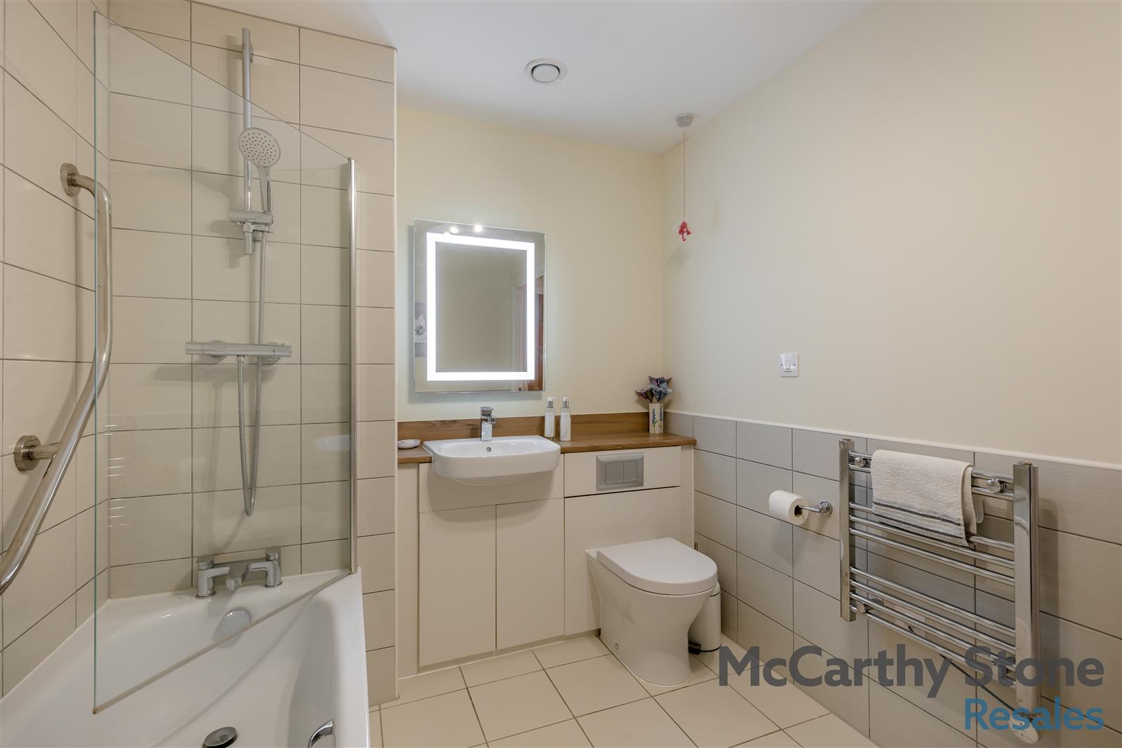 Willoughby Place, Station Road, Bourton-on-the-Water, Cheltenham, Gloucestershire, GL54 2FF