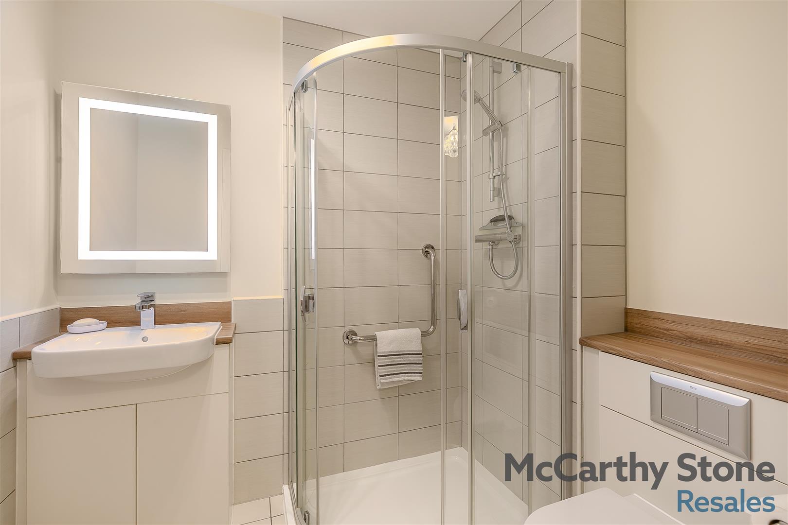 Willoughby Place, Station Road, Bourton-on-the-Water, Cheltenham, Gloucestershire, GL54 2FF