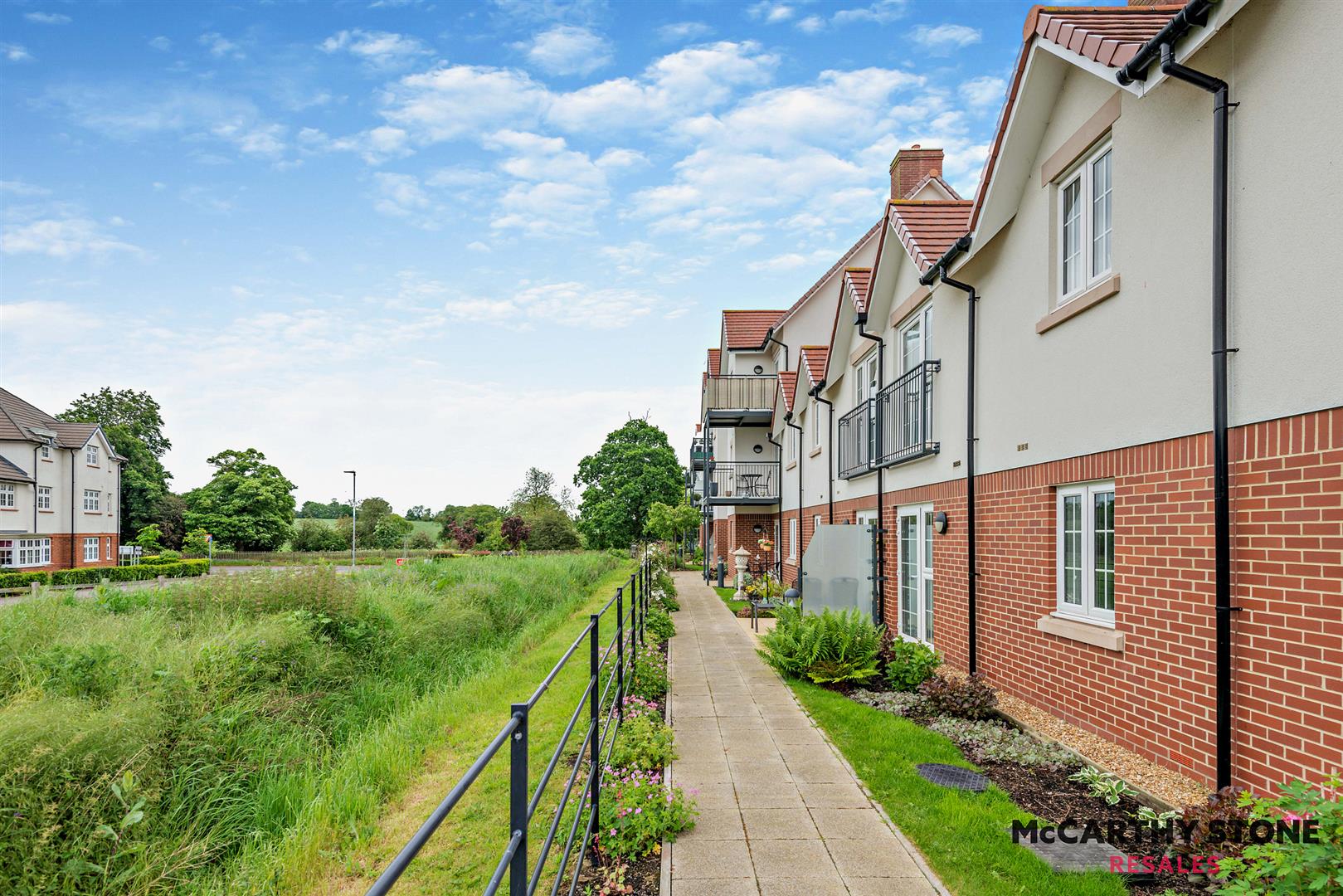 Royal Gardens, Seymour Road, Buntingford