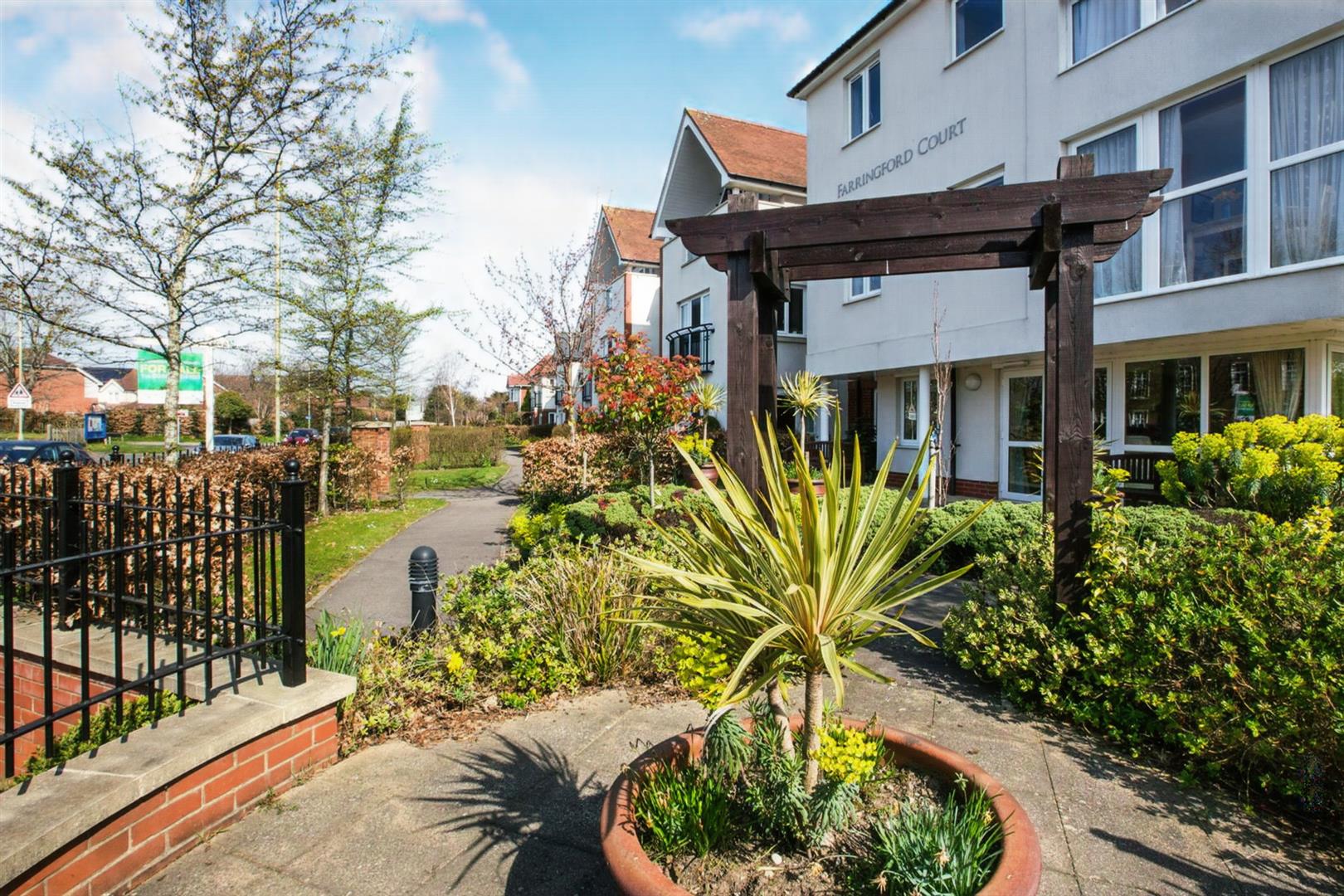 Farringford Court, Avenue Road, Lymington, Hampshire, SO41 9PA