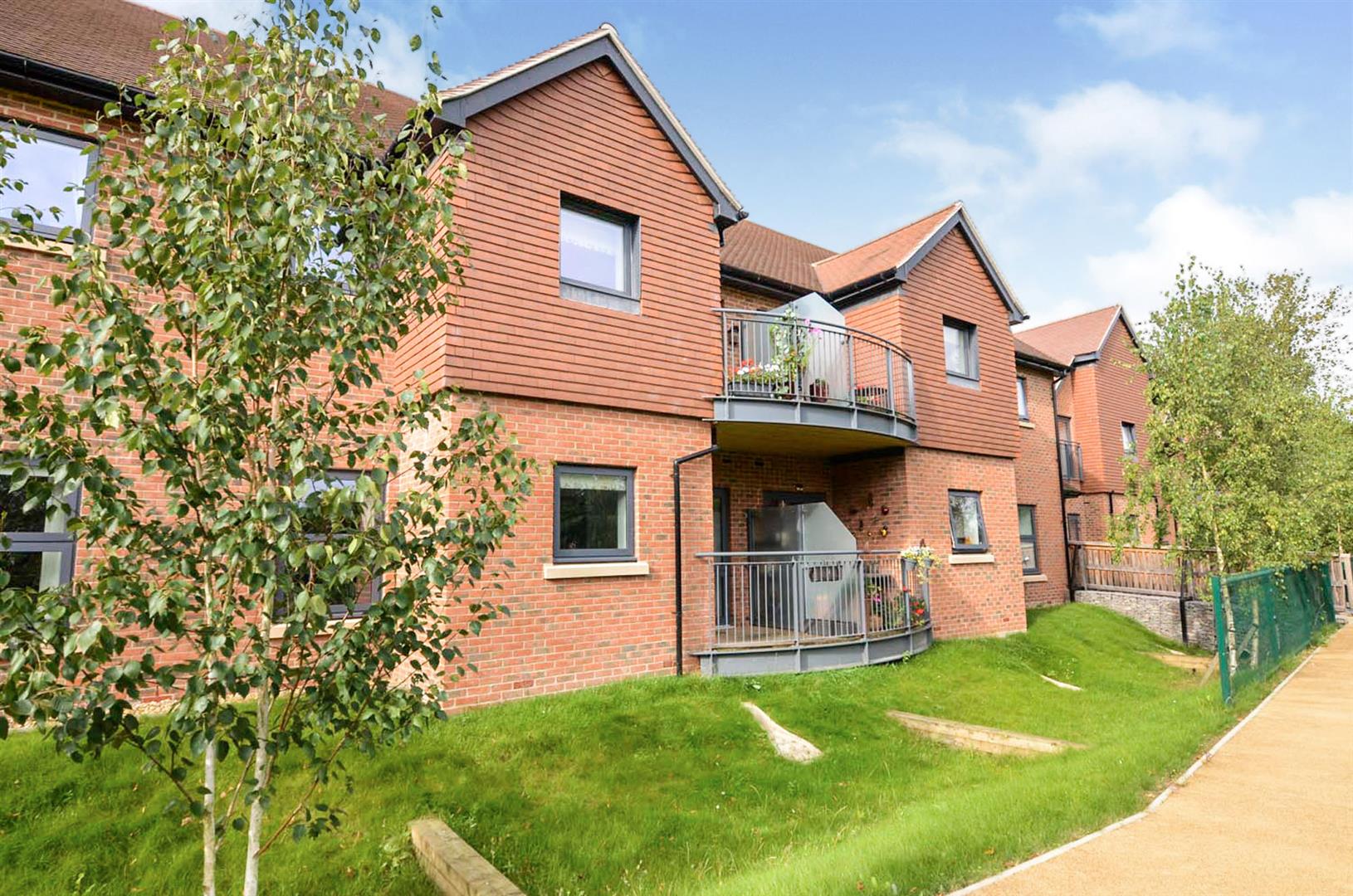 Elizabeth House, St. Giles Mews, Stony Stratford, Milton Keynes, MK11 1HT