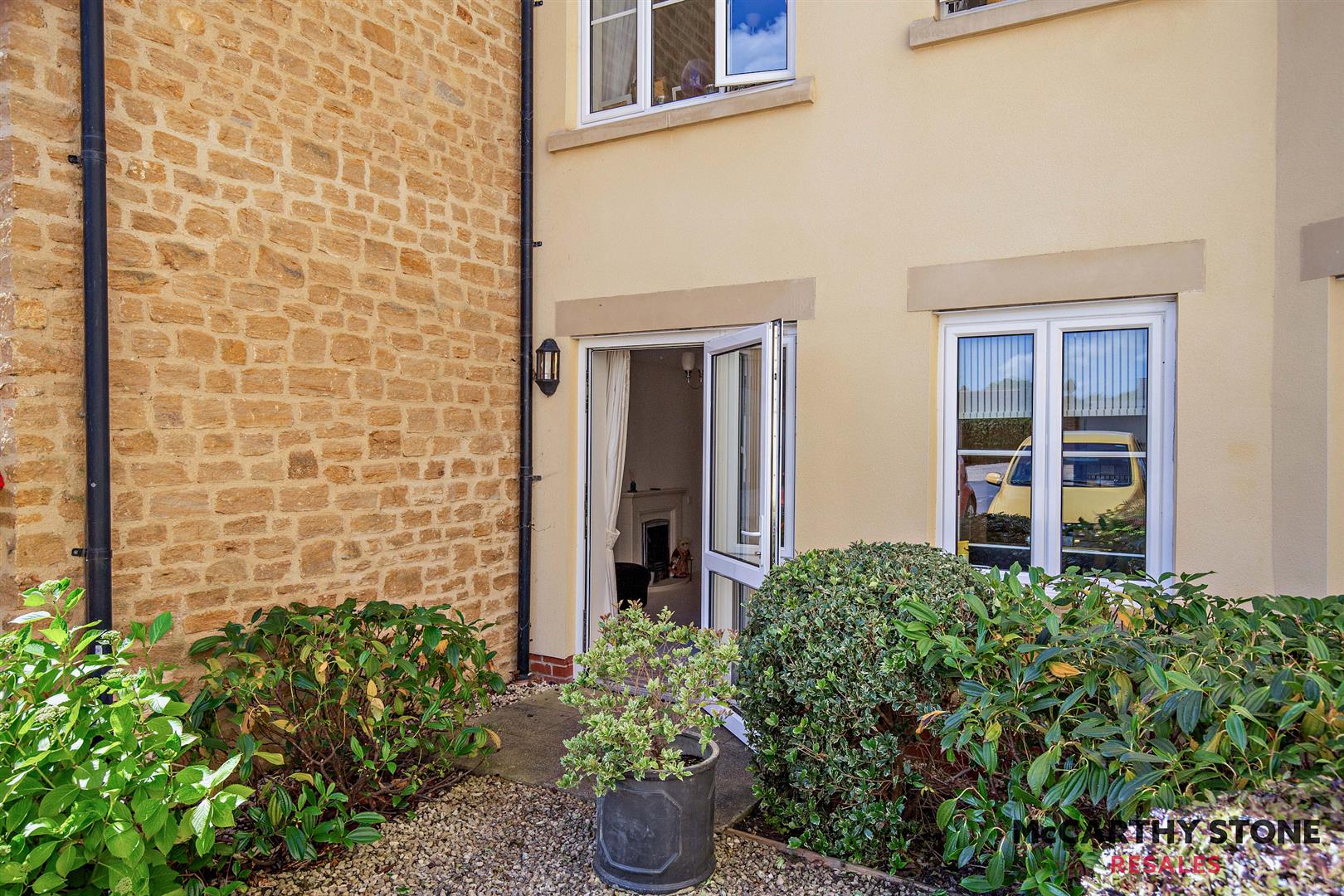 Wingfield Court, Lenthay Road, Sherborne, DT9 6EG