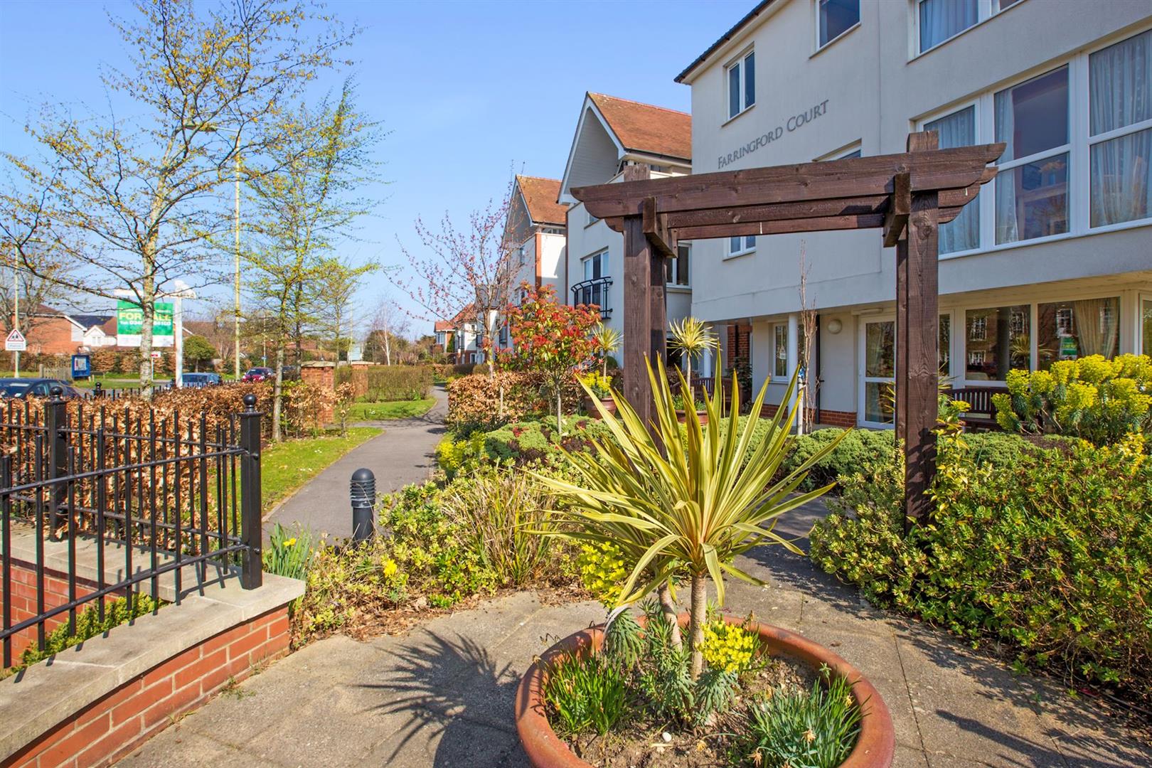 Farringford Court, Avenue Road, Lymington, Hampshire, SO41 9PA