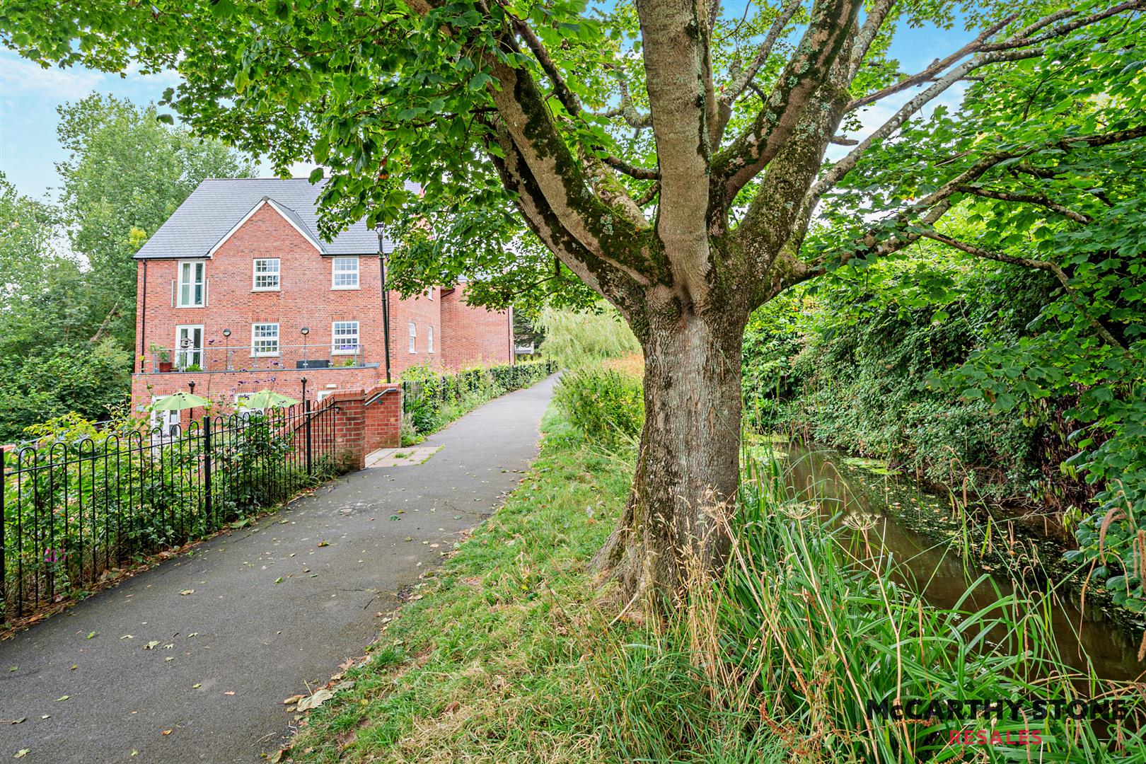 Tumbling Weir Way, Ottery St. Mary