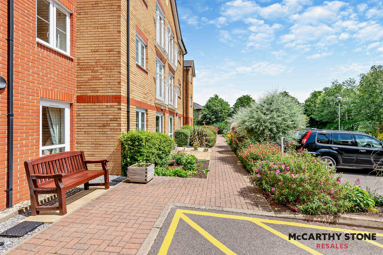 Goodes Court, Baldock Road, Royston, Herts, SG8 5FF