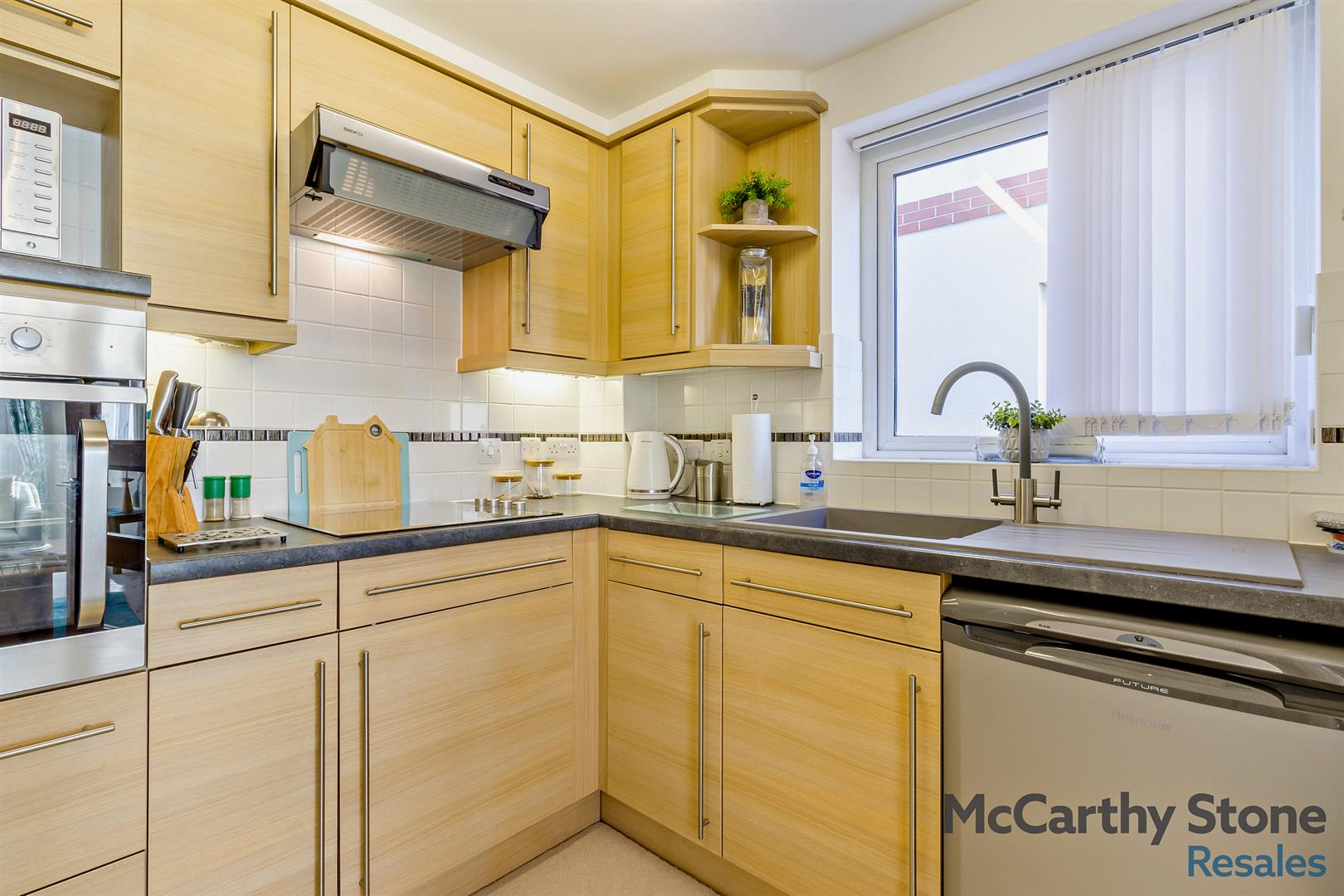 Farringford Court, Avenue Road, Lymington, Hampshire, SO41 9PA