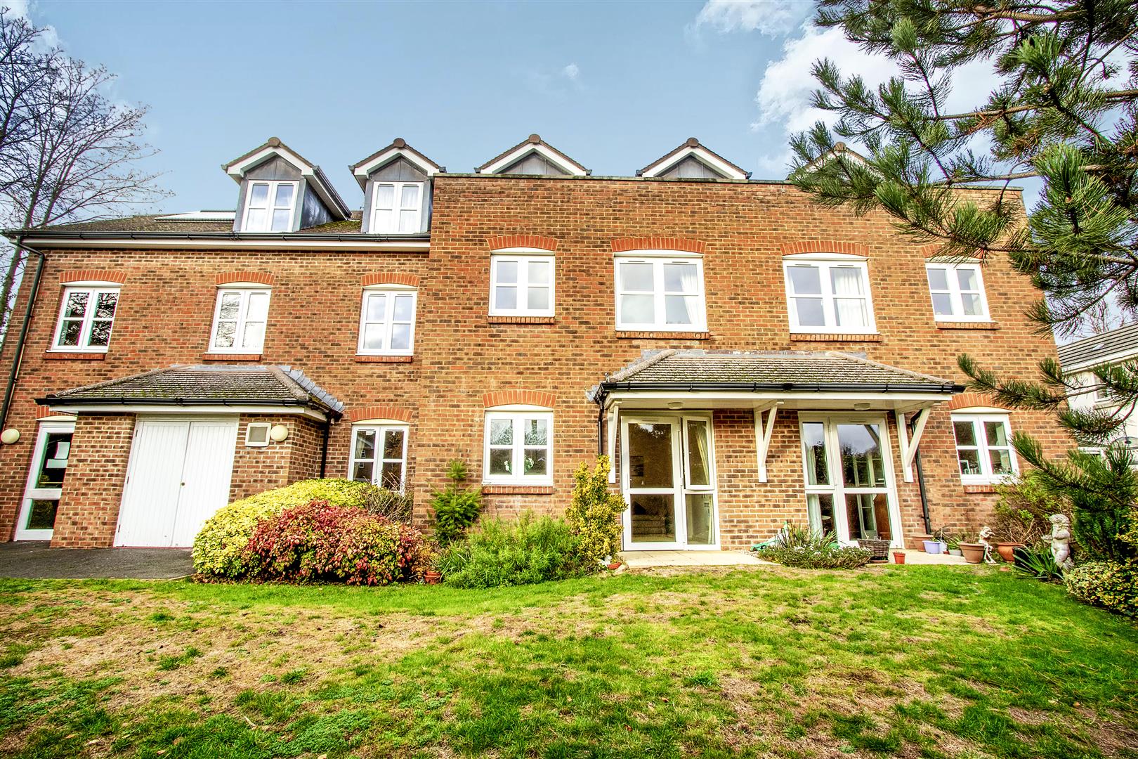 Radford Court, Tower Road, Liphook, Hampshire