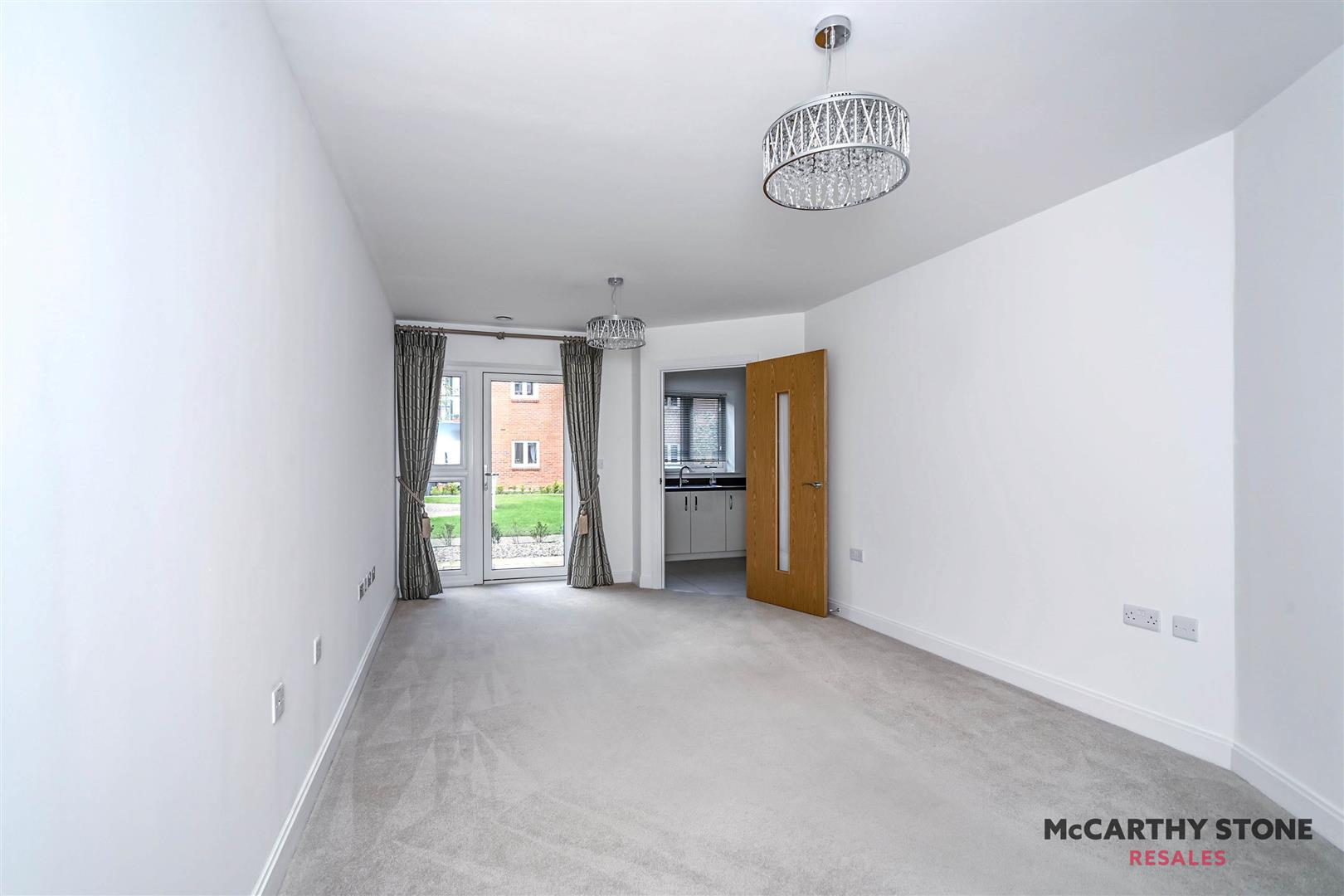 Oakhill Place, High View, Bedford, Bedfordshire, MK41 8FB