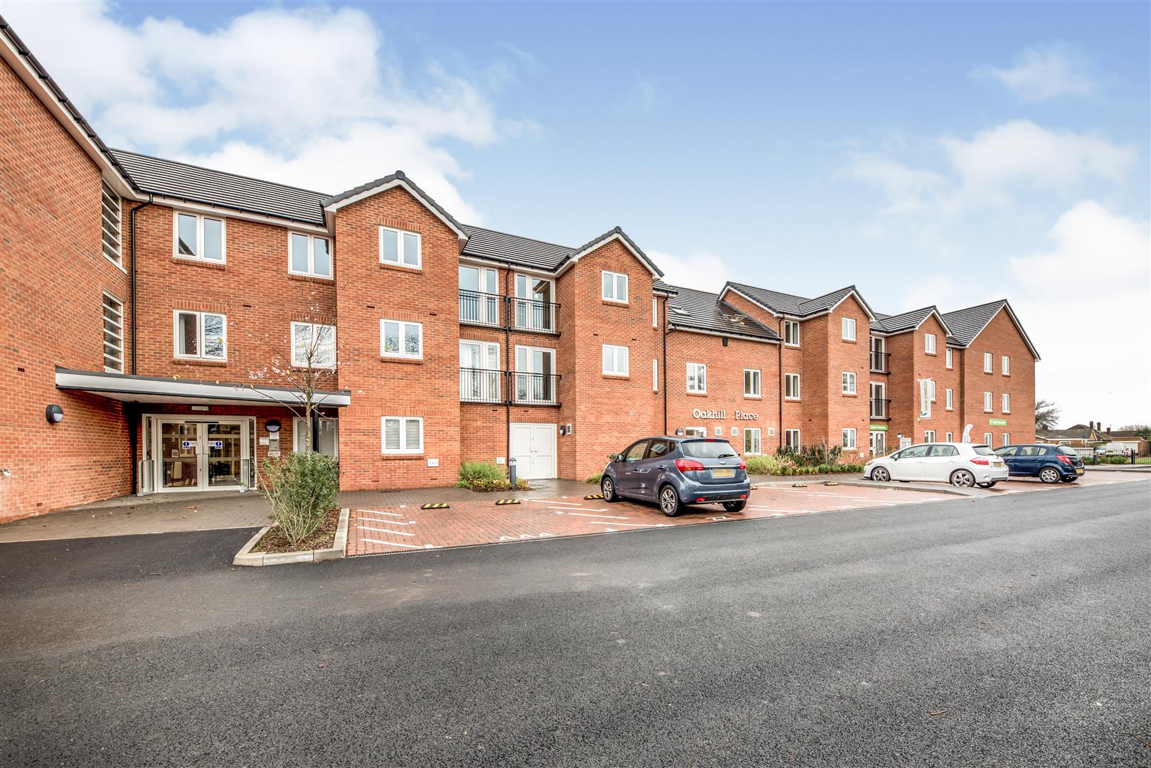 Oakhill Place, High View, Bedford, Bedfordshire, MK41 8FB