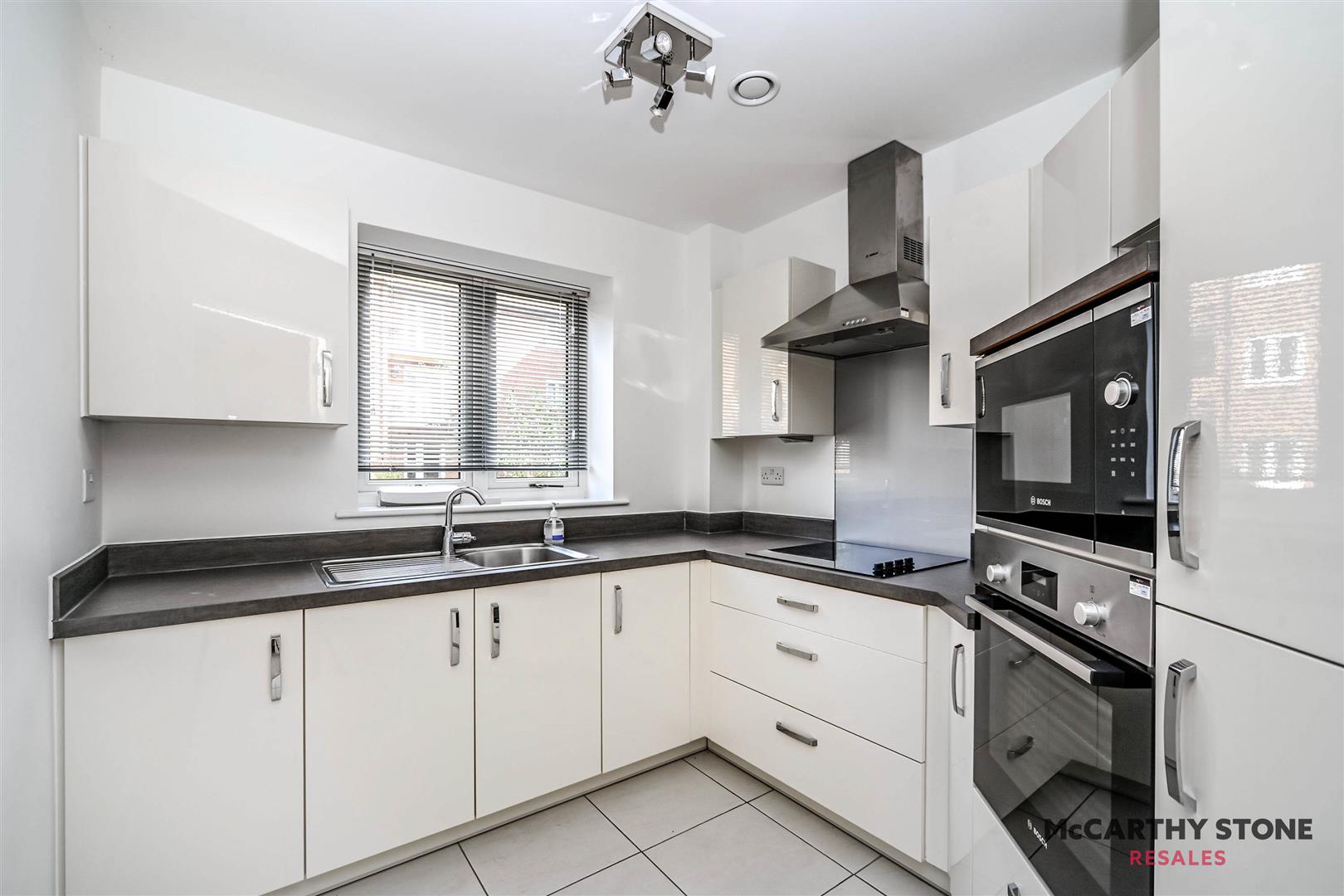 Oakhill Place, High View, Bedford, Bedfordshire, MK41 8FB