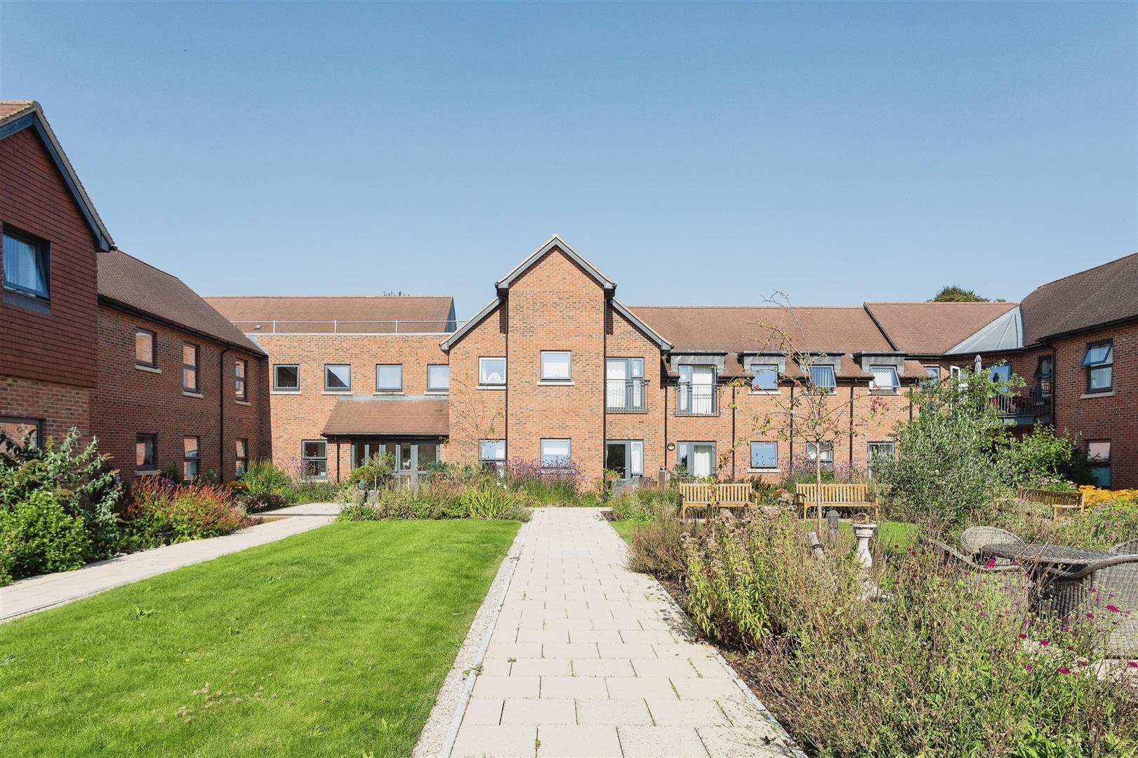 Elizabeth House, St. Giles Mews, Stony Stratford, Milton Keynes, MK11 1HT